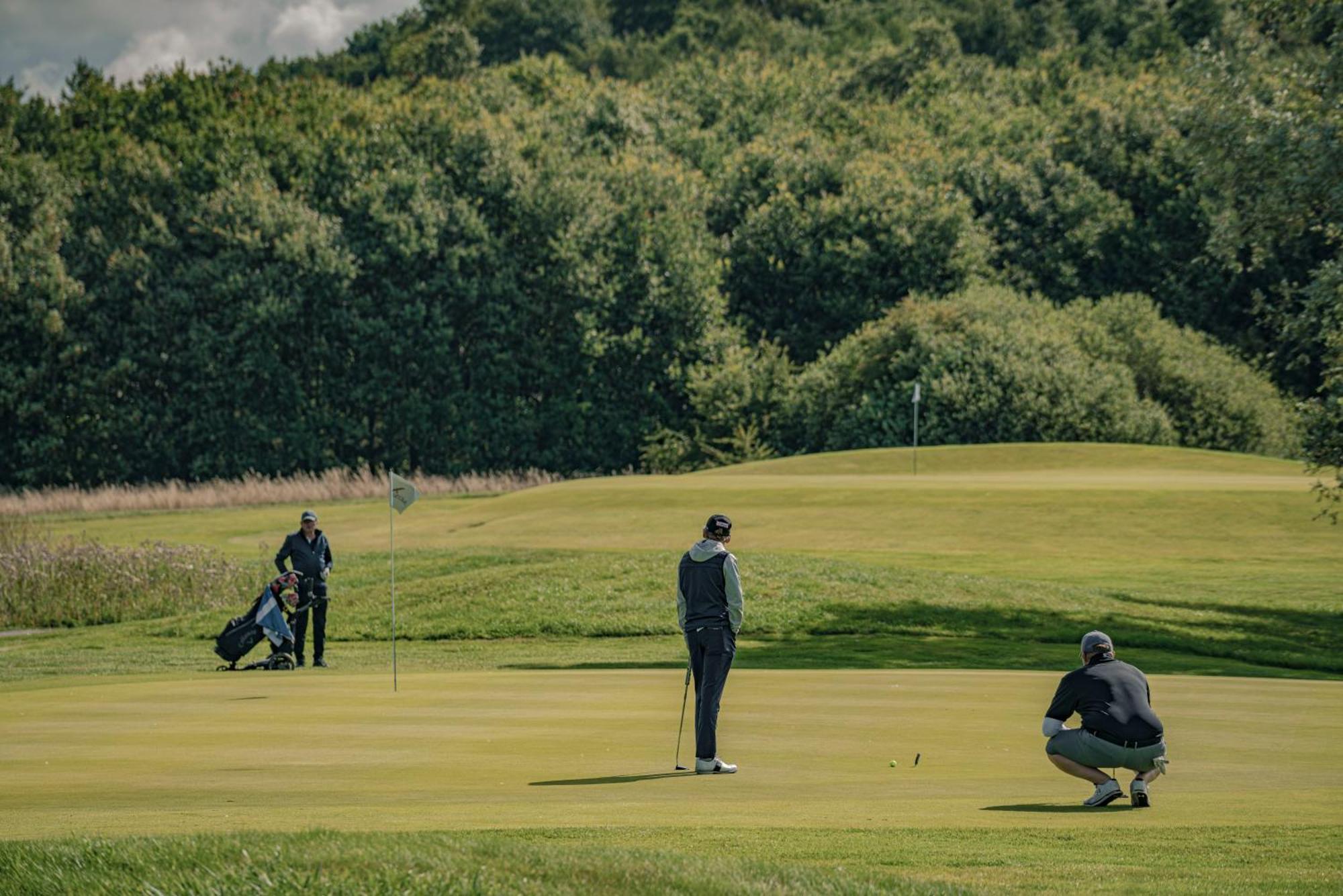 Tegelvillan Pa Golfbanan Oxie Luaran gambar